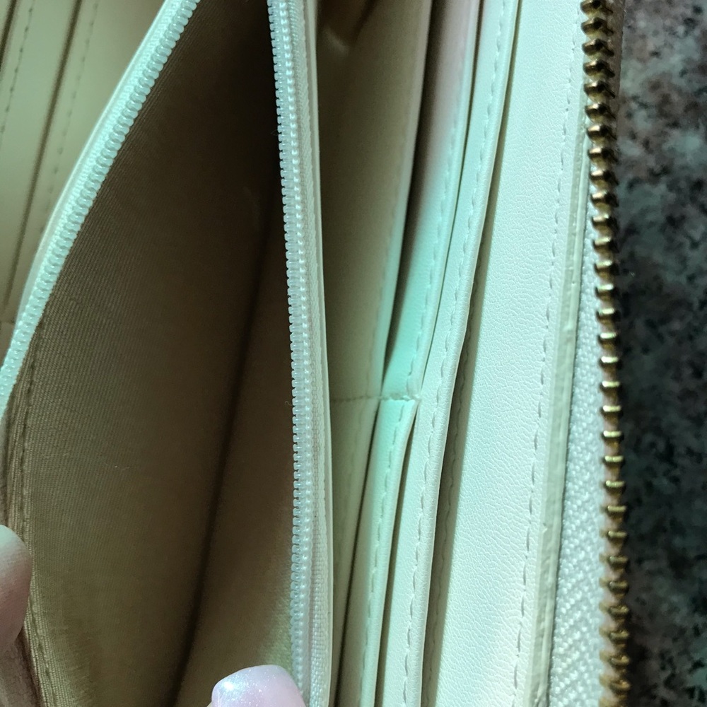 Wallet - Picture 4 of 5
